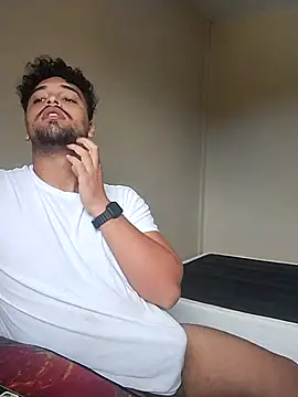 Snapshot of Xcumshot33 chatting on 03/18/25, 12:25 Xcumshot33 online show from 03/18/25, 12:25