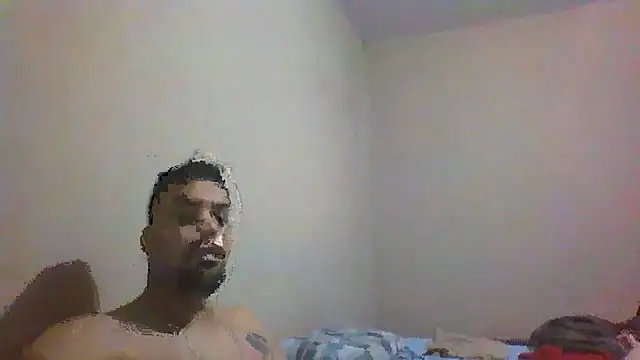 Snapshot of Xcumshot33 chatting on 09/23/25, 03:20 Xcumshot33 online show from 09/23/25, 03:20