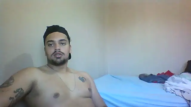 Snapshot of Xcumshot33 chatting on 10/01/25, 01:50 Xcumshot33 online show from 10/01/25, 01:50