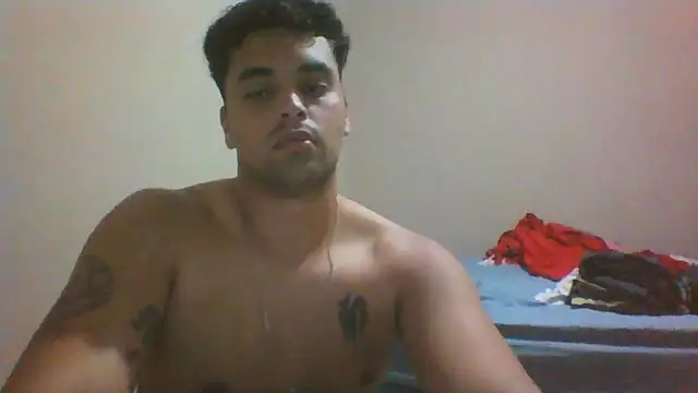 Snapshot of Xcumshot33 chatting on 10/29/25, 03:09 Xcumshot33 online show from 10/29/25, 03:09