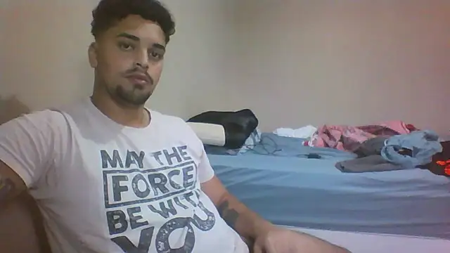 Snapshot of Xcumshot33 chatting on 11/08/25, 07:12 Xcumshot33 online show from 11/08/25, 07:12