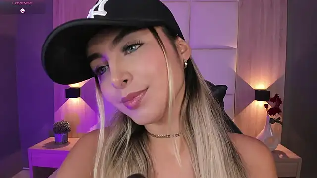 bella1207 online show from 09/20/25, 07:48