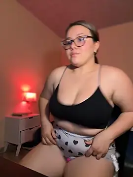 Snapshot of solecito_22 chatting on 09/24/25, 03:10 solecito 22 online show from 09/24/25, 03:10