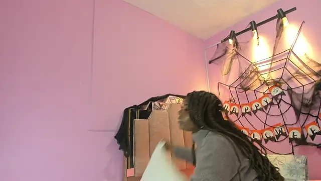 LoveQueen2 online show from 11/01/25, 11:45