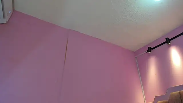 Snapshot of LoveQueen2 chatting on 02/13/26, 12:12 LoveQueen2 online show from 02/13/26, 12:12