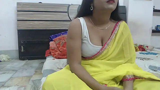 Snapshot of wildbabes chatting on 11/24/25, 06:18 wildbabes online show from 11/24/25, 06:18