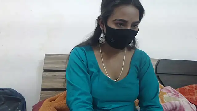 wildbabes online show from 05/06/26, 06:13
