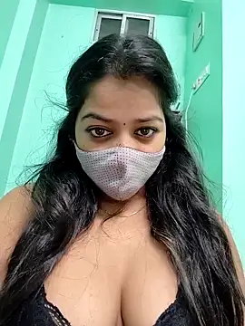 Monalisa Singh online show from 02/07/25, 05:51