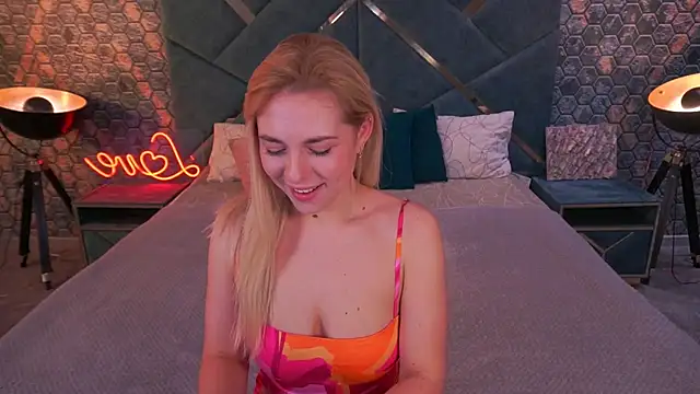 ArishkaLulu online show from 03/13/26, 07:04