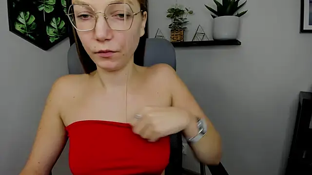 EmillyPlay online show from 01/08/25, 02:03