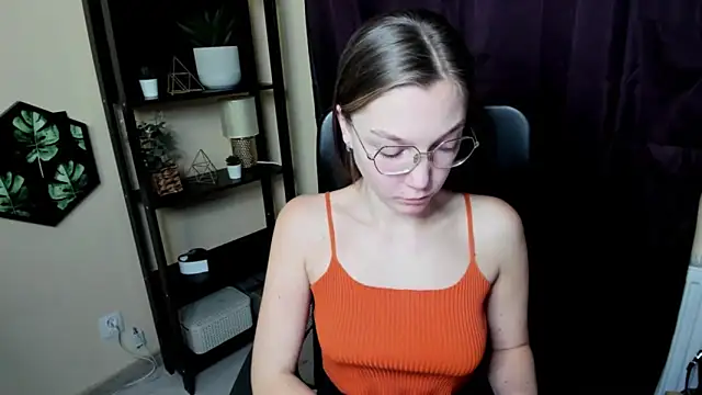 EmillyPlay online show from 02/19/25, 07:59