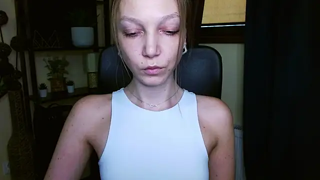 EmillyPlay online show from 02/23/26, 12:57