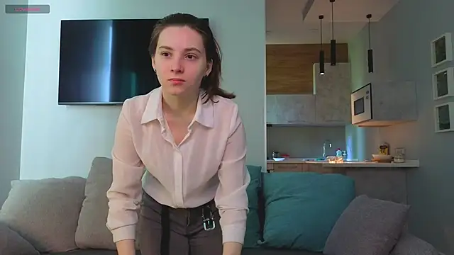 DonnaBurkee online show from 05/18/26, 04:07