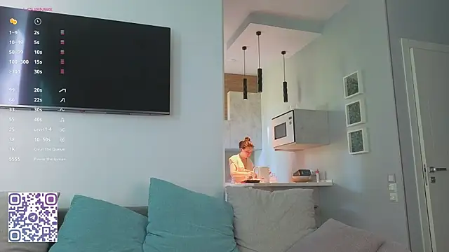 Snapshot of DonnaBurkee chatting on 07/19/26, 04:05 DonnaBurkee online show from 07/19/26, 04:05