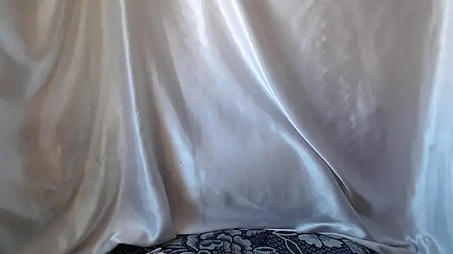 Burberrry  online show from 03/22/25, 05:06