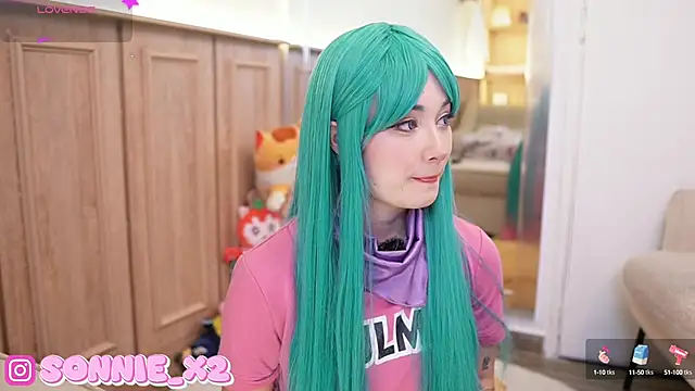 Snapshot of Sonnie_ chatting on 01/06/25, 11:40 Sonnie online show from 01/06/25, 11:40