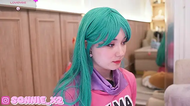 Snapshot of Sonnie_ chatting on 01/28/25, 02:42 Sonnie online show from 01/28/25, 02:42