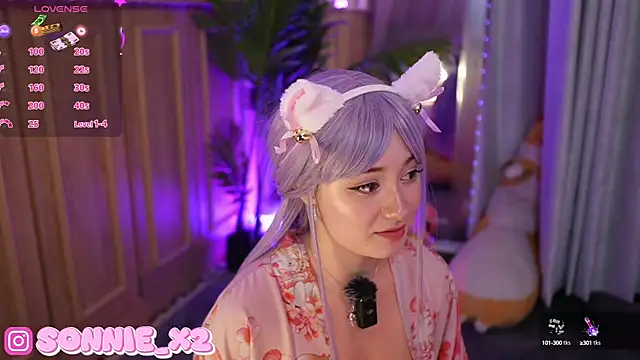 Snapshot of Sonnie_ chatting on 03/20/25, 02:42 Sonnie online show from 03/20/25, 02:42