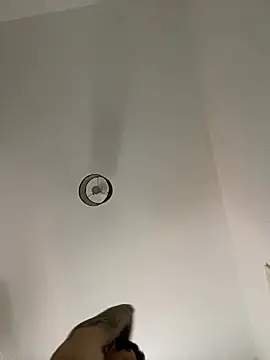 Snapshot of Yourhotboy_42 chatting on 02/05/25, 02:26 Yourhotboy 42 online show from 02/05/25, 02:26