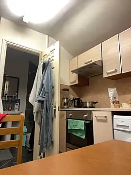 Snapshot of Yourhotboy_42 chatting on 02/15/25, 11:58 Yourhotboy 42 online show from 02/15/25, 11:58