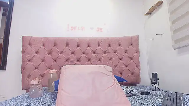 diane di online show from 09/13/25, 07:13