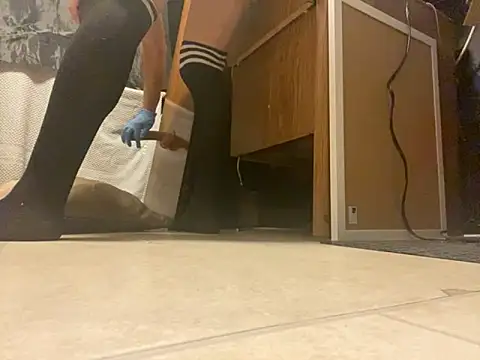 ElPollo77 online show from 09/10/25, 06:35