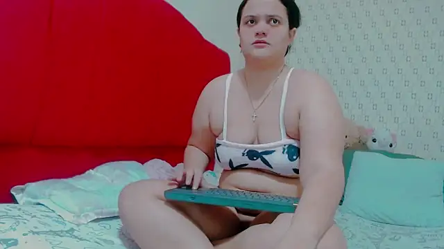 Snapshot of brunnette_hot chatting on 02/01/25, 10:59 brunnette hot online show from 02/01/25, 10:59