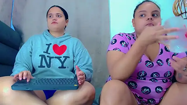 brunnette hot online show from 12/18/25, 10:54