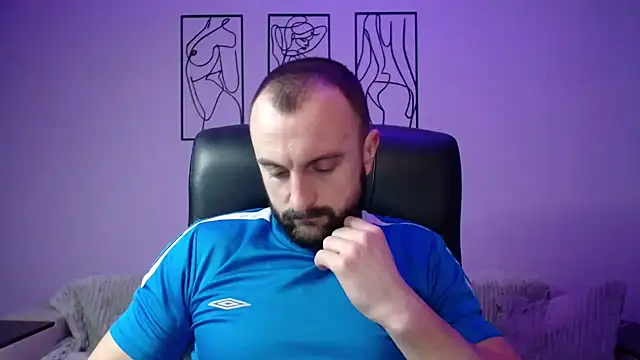 brindlefly6969 online show from 02/01/25, 02:13