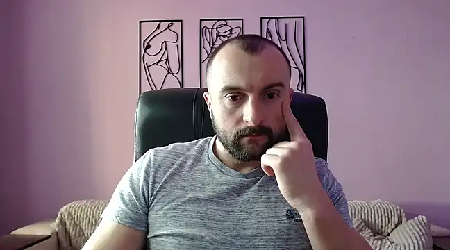 brindlefly6969 online show from 02/24/25, 11:43