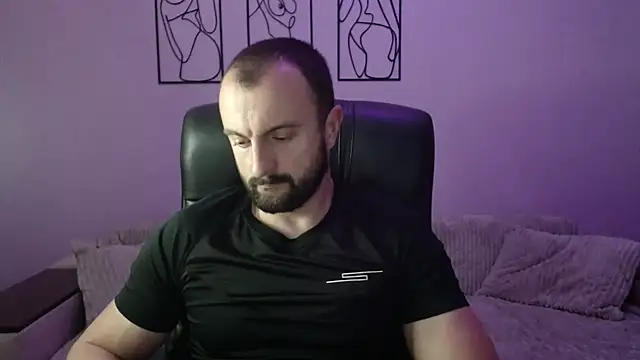 brindlefly6969 online show from 09/11/25, 11:43