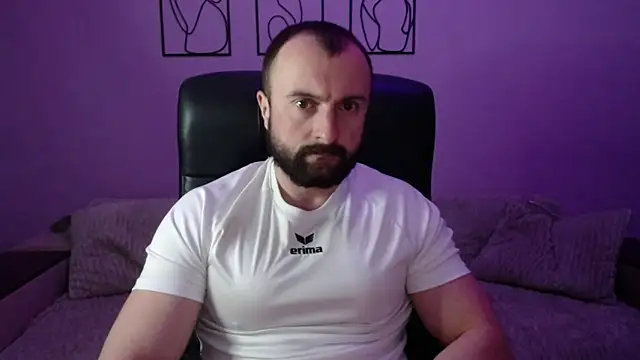 brindlefly6969 online show from 04/15/26, 10:33