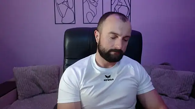 brindlefly6969 online show from 06/03/26, 10:40