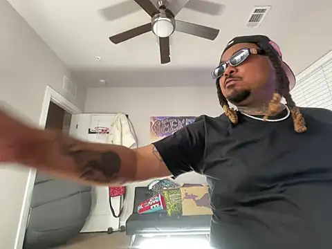 4EVAGLACIERS online show from 04/03/26, 03:48