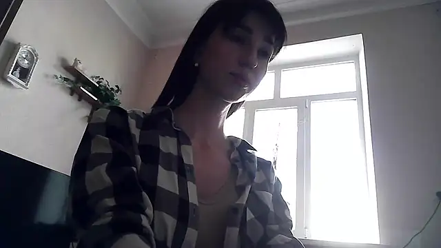 ElizaSwon online show from 05/06/26, 03:06
