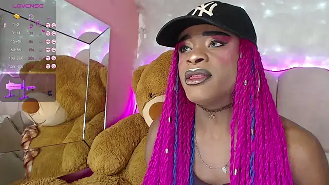 puca ebony online show from 02/15/25, 04:23