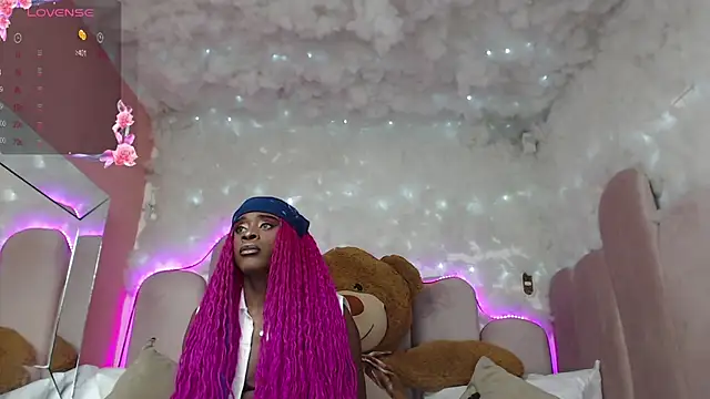 puca ebony online show from 03/06/25, 07:32