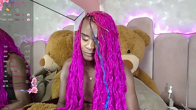 puca ebony online show from 03/19/25, 01:54