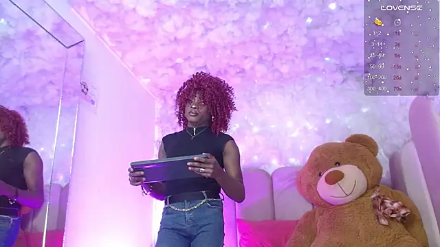 puca ebony online show from 11/13/25, 07:57