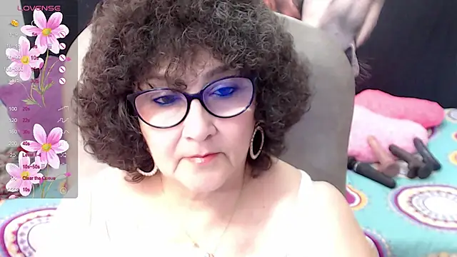 cataleya mom online show from 03/21/25, 01:45