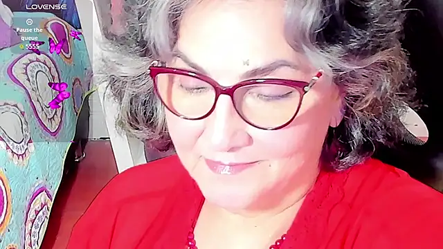 cataleya mom online show from 10/17/25, 08:44