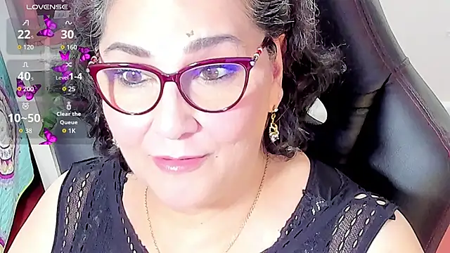 cataleya mom online show from 10/19/25, 04:13