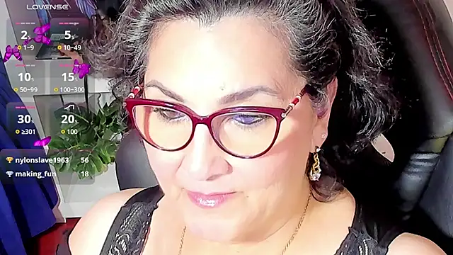 cataleya mom online show from 10/26/25, 01:39