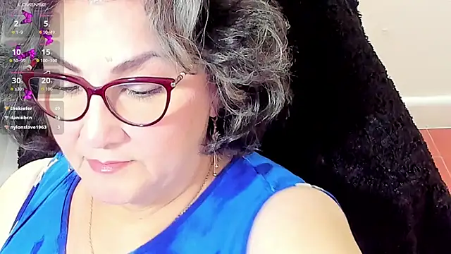 cataleya mom online show from 11/17/25, 03:12