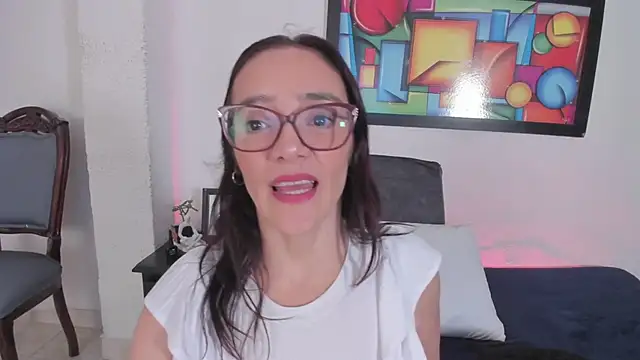 Jessica Herrera  online show from 11/20/25, 10:20