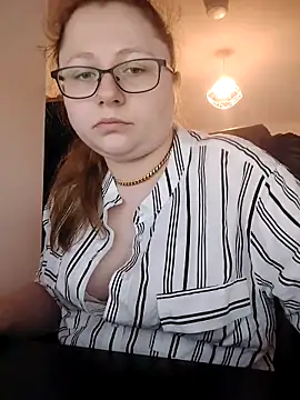 Kiarassecrets online show from 03/24/26, 09:03