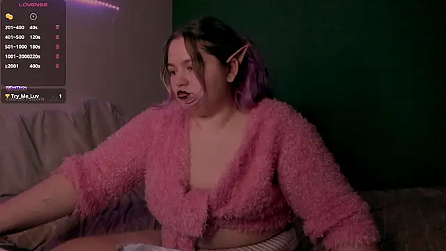 Freakcute  online show from 02/06/25, 06:02