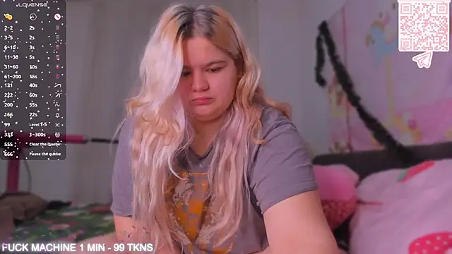 Freakcute  online show from 01/11/26, 04:01