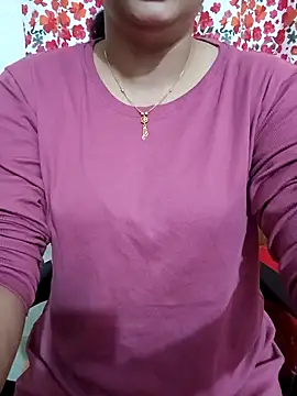 Priya Boudi online show from 12/17/25, 06:14