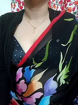 Priya Boudi online show from 01/08/26, 06:21